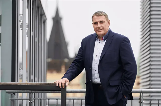 Na obzoru je zmírnění restrikcí na vývoz čipů z USA. Pomůže to technologickým firmám, říká Vladimír Vávra z WOOD & Company
